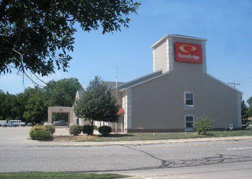 Best Western Plus Midwest Inn & Suites Salina Exterior foto